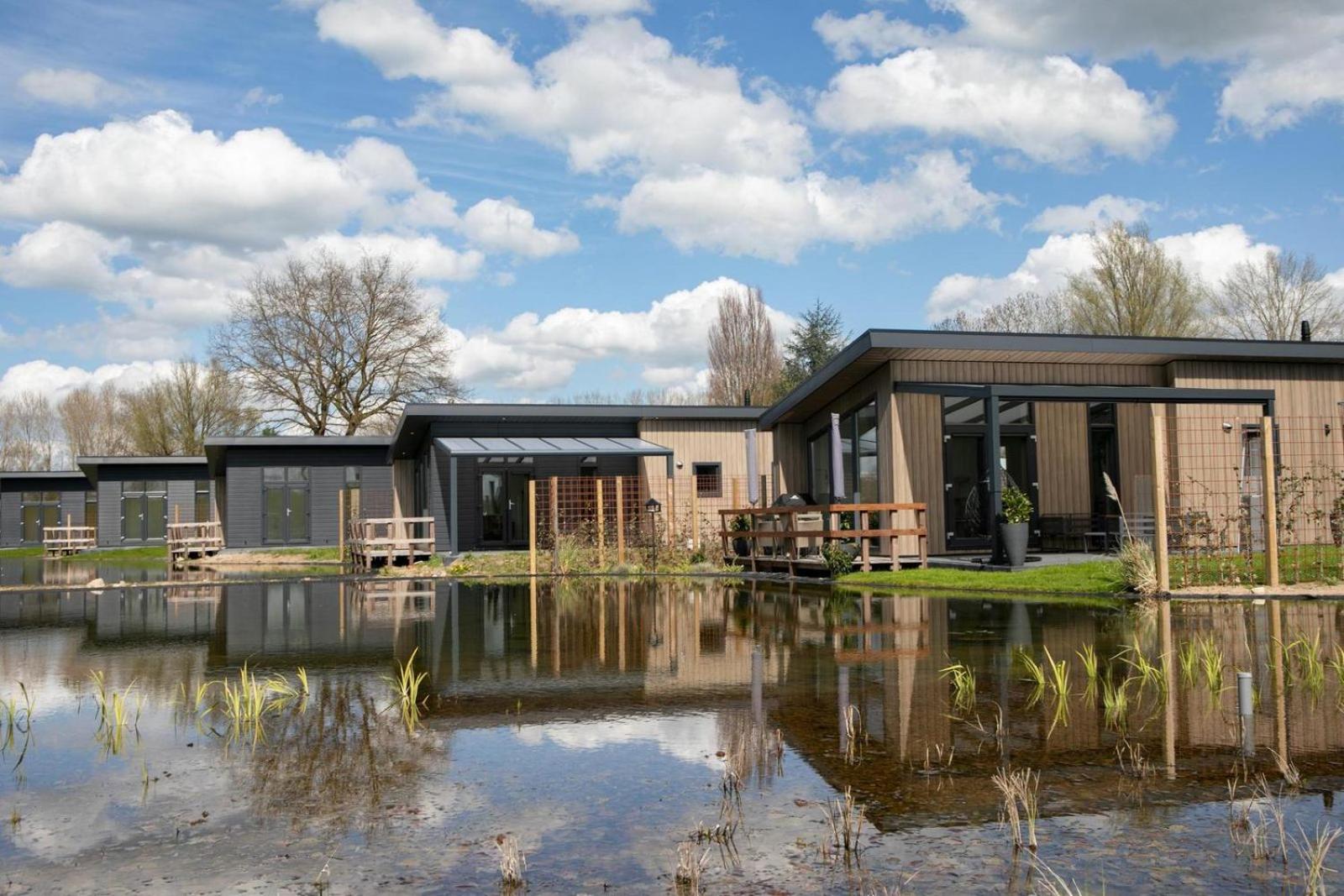 Recreatiepark En Jachthaven De Scherpenhof Terwolde Номер фото